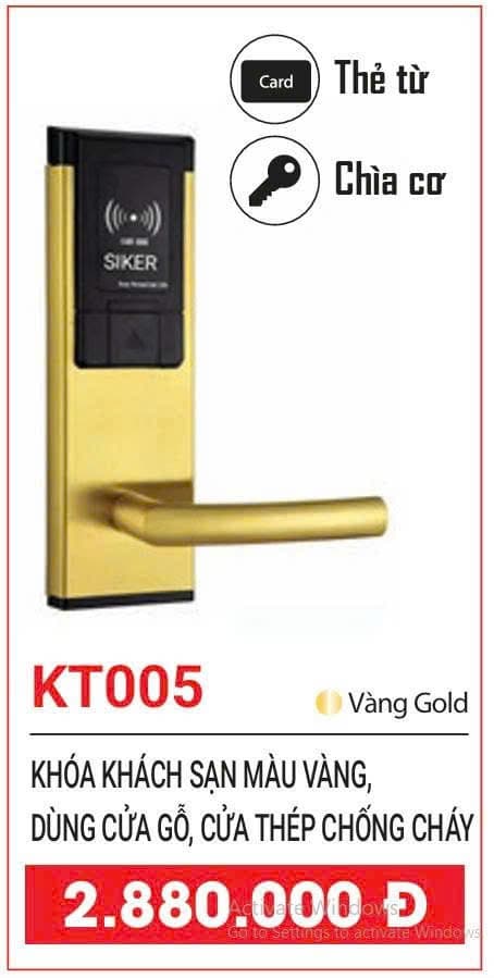 Cửa khách sạn